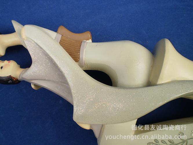 树脂日本和服女母女情深摆件 供应批库存树脂工艺品 0947】价格,厂家